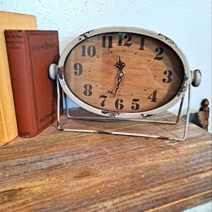 Crystal Art Gallery Large Rustic Oval Distressed Metal Decorative Clock